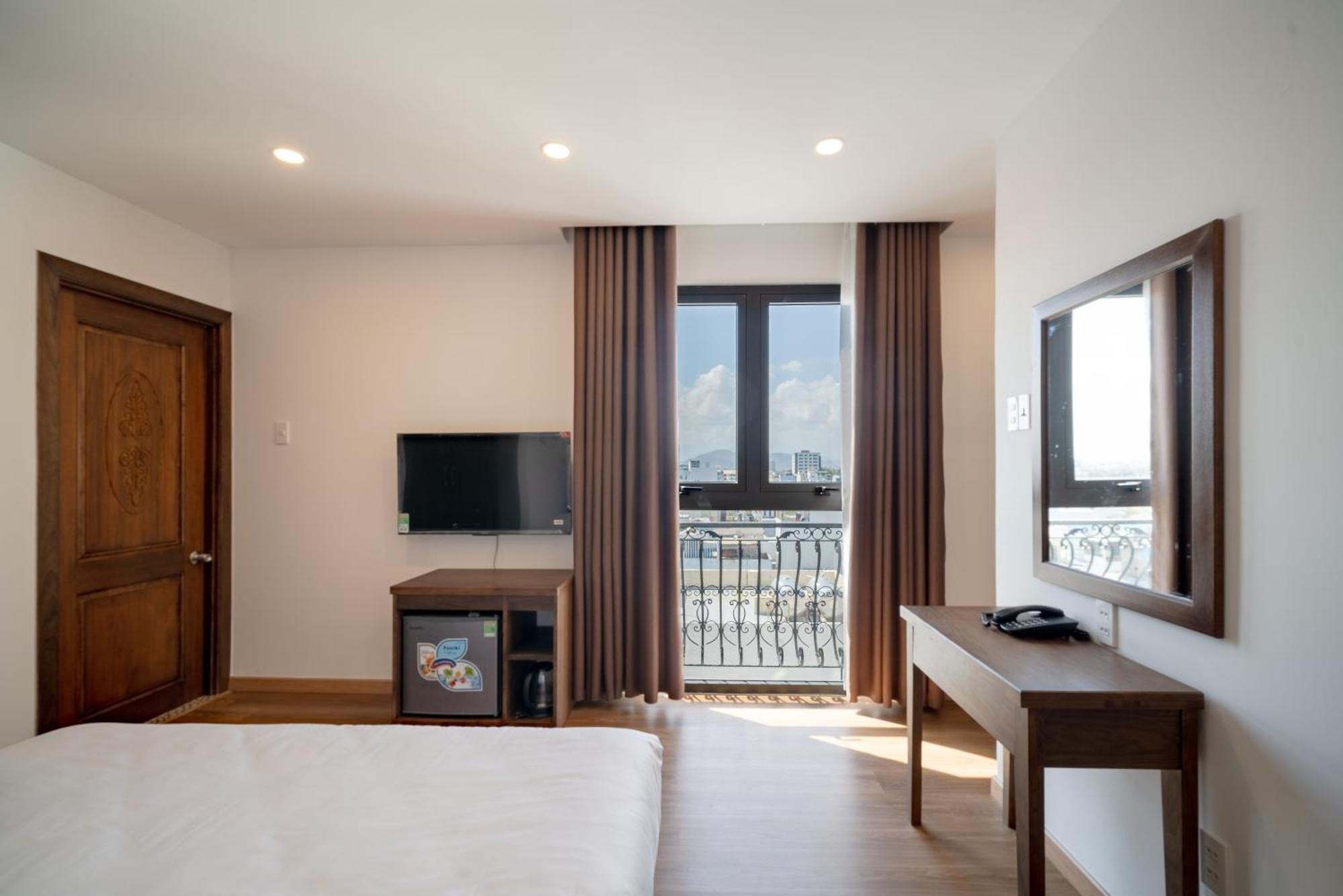 Langmandi Hotel & Apartment Дананг Екстериор снимка