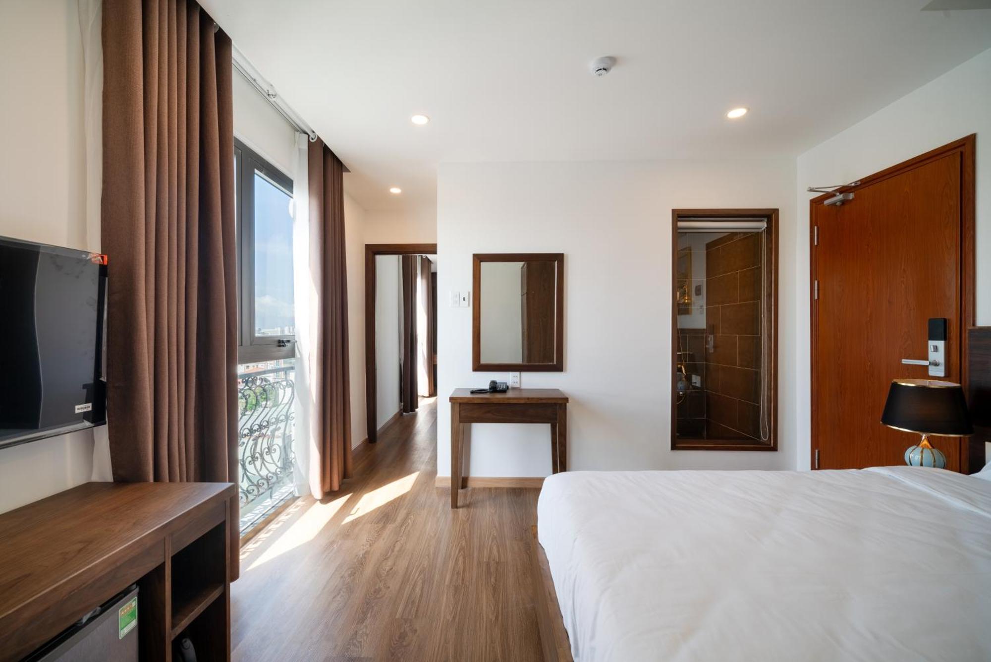 Langmandi Hotel & Apartment Дананг Екстериор снимка
